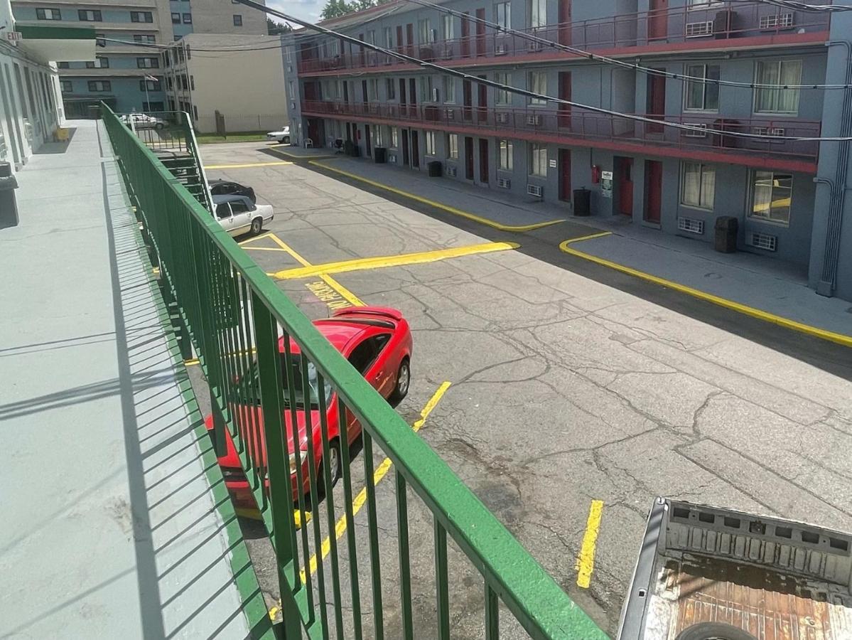 路易斯维尔汽车旅馆 路易斯威尔 外观 照片